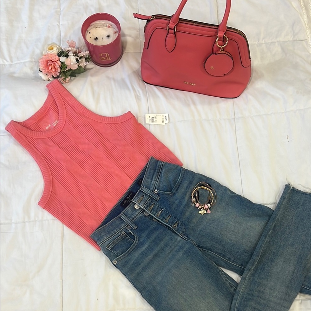 Aerie Fitted Pink Tank Top Top and bag included. - Picture 3 of 4